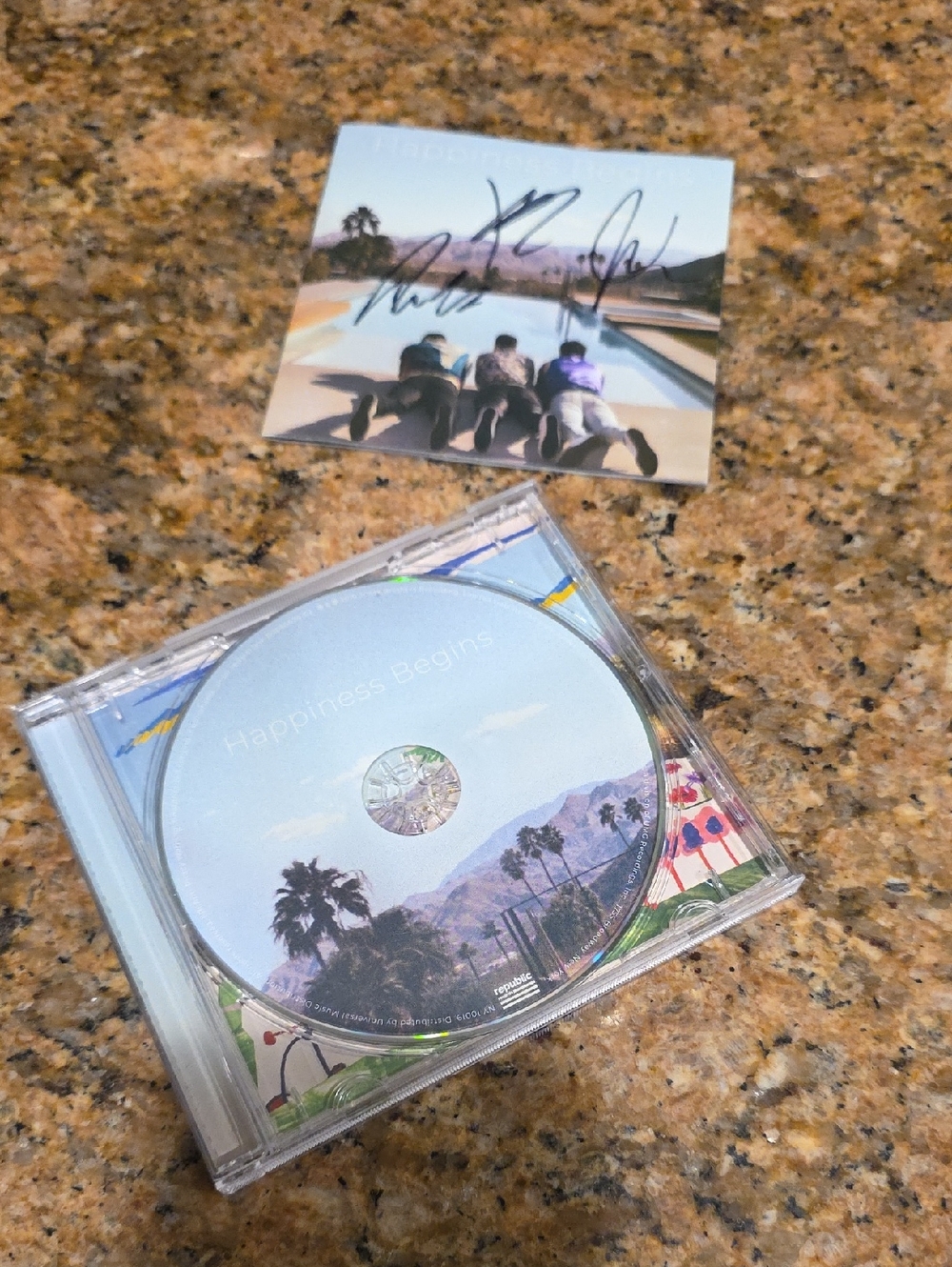 Signed Jonas Brothers Happiness Begins CD